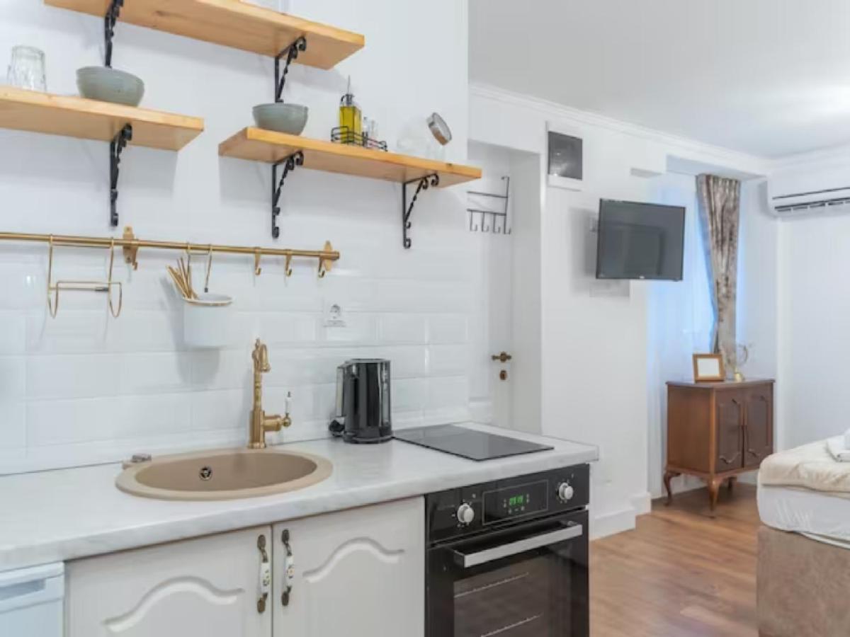 Art Center Apartma